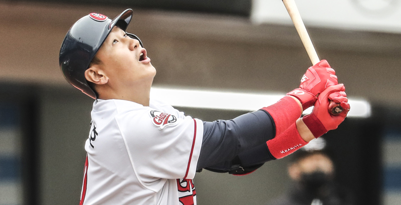 Korea's Daeho Lee: Premier12 and Olympic baseball champion retires