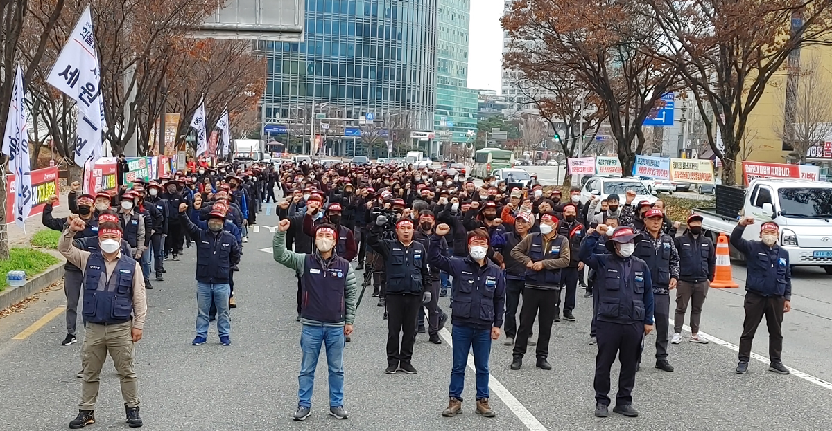 대구·경북 화물연대 "국회 통과 때까지 무기한 파업"