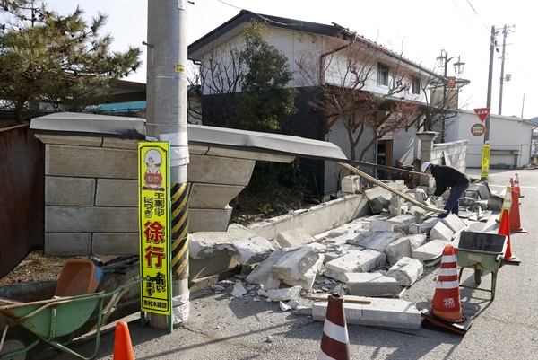 일본 과학자 “여진은 100 년 이상 지속 되어도 이상하지 않다”