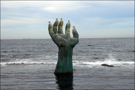 그 유명한 호미곶 '상생의 손'입니다. 