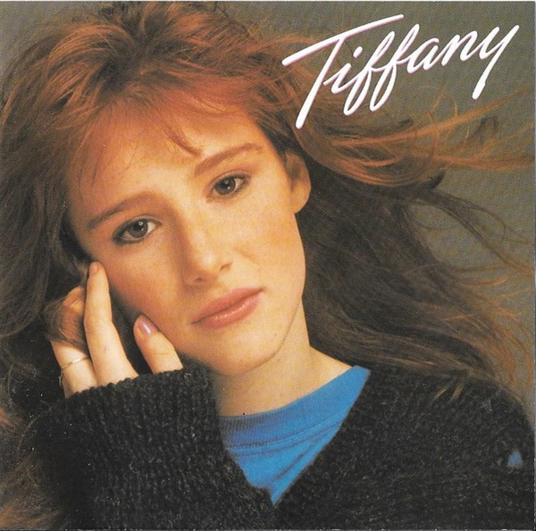  1980년대말, 데비 깁슨과 더불어 10대 아이돌 가수 시대를 열었던 티파니의 데뷔 음반 Tiffany 표지