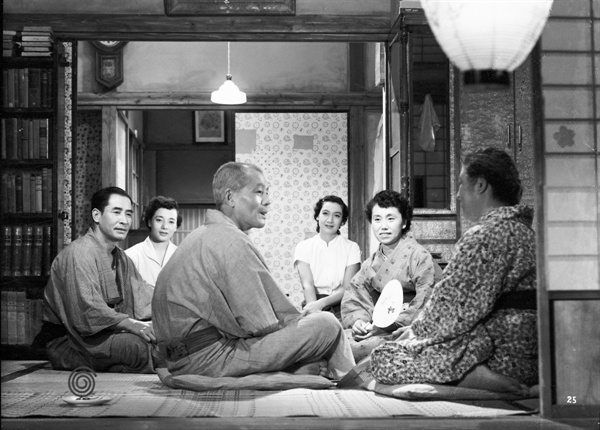  영화 <동경 이야기>(1953)의 한 장면. 