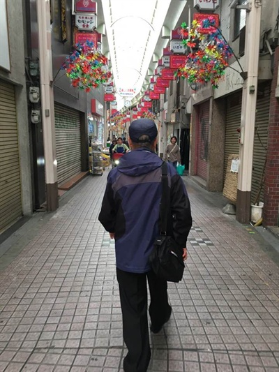  간첩조작사건의 피해자 강광보씨가 지난 11월 3~8일까지 일본 오사카를 찾았다. 간첩 혐의를 벗는데, 도움을 준 사람들을 만나기 위해서다.  