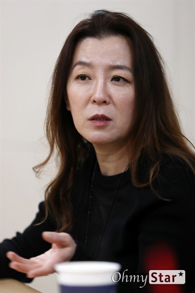 '부재의 기억' 세월호 참사를 다룬 단편 다큐멘터리 <부재의 기억>의 세월호 유족인 단원고 김건우군의 어머니 김미나씨.