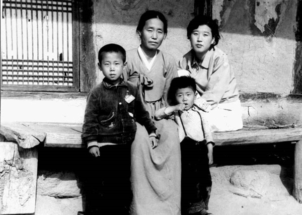  김주열 의사의 가족

