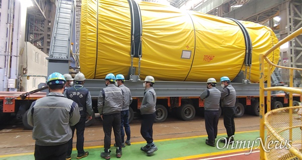3월 8일 창원 두산중공업에서 원자로 설비 제품을 운송하기 위해 트레일러에 올리는 작업을 하는 과정에서 운송업체 직원이 협착되어 병원으로 후송되었다가 사망하는 사고가 발생했다.