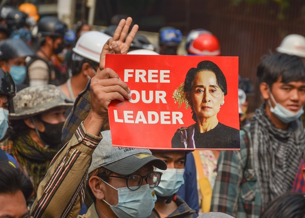 군부쿠데타에 반대하는 '시민 불복종 운동'이 연일 벌어지고 있는 미얀마의 3월 11일 모습. 현지 사진기자 모임인 'MPA(Myanmar Pressphoto Agency)'가 미얀마 중부의 만달레이에서 찍어 보내온 사진이다.
