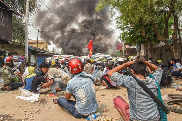  미얀마 민주화시위,