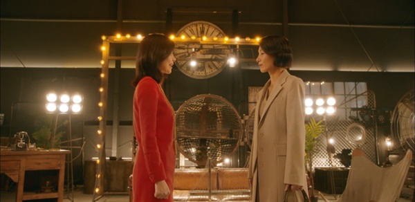  tvN <마인>의 여성들은 마침내 자기 자신의 삶을 되찾는다. 