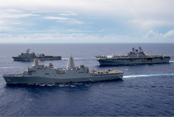  대만 해협을 담당하는 미국의 제7함대가 태평양에서 항행의 자유 작전 중이다. 