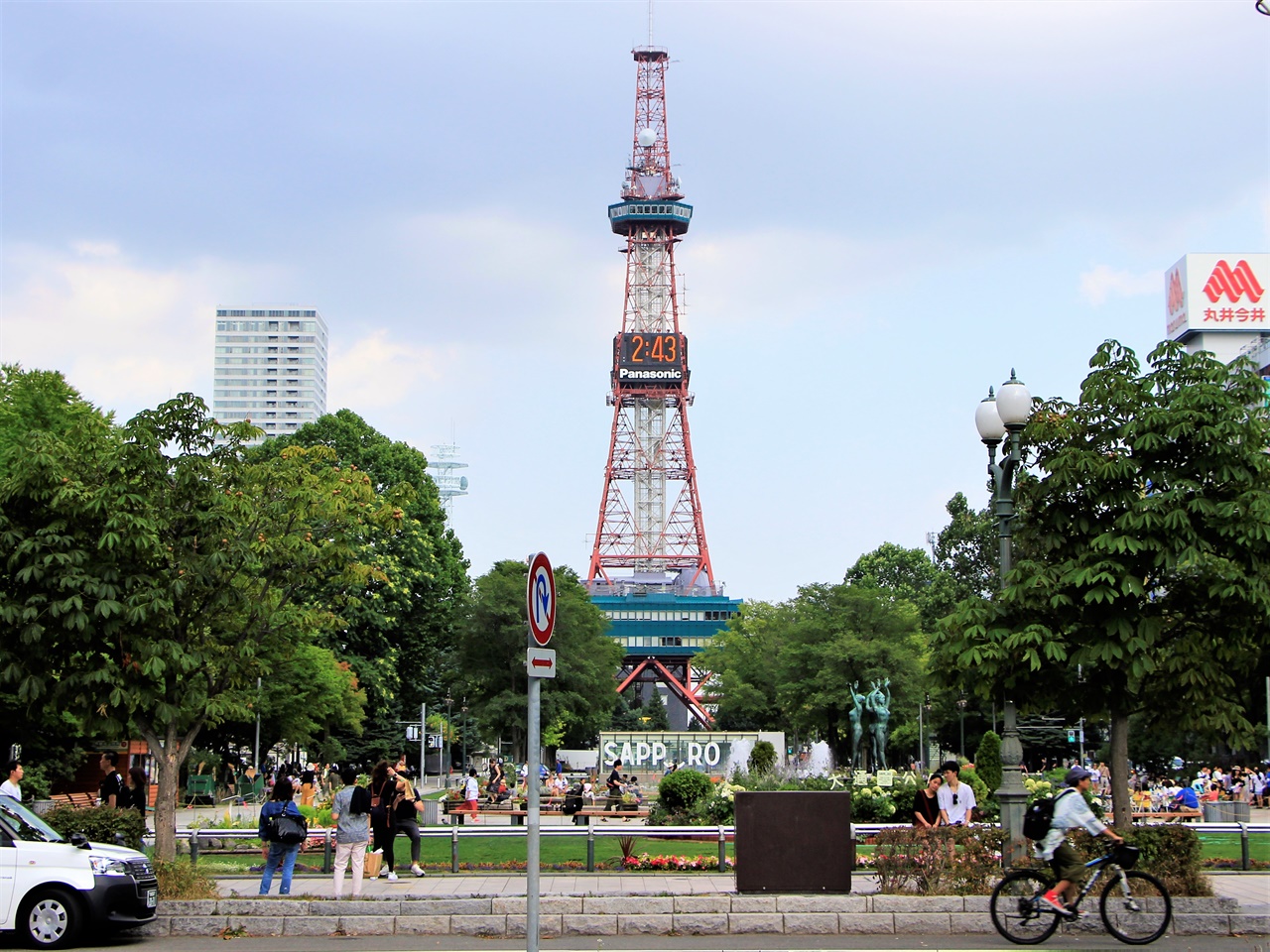 2020 도쿄 올림픽 경보와 마라톤 경기가 펼쳐지는 삿포로 오도리 공원 일대의 모습.