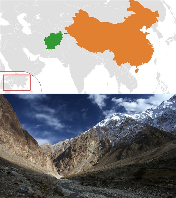 지도에서 보이는 가늘고 긴 통로가 아프간과 중국 사이의 국경이다. 파미르의 험준한 와한 계곡에 걸쳐 있는 이곳은 5-6천미터에 달하는 설산에 둘러싸여 숨쉬기조차 벅찬 곳이다. 최근 실종된 산악인 김홍빈 씨의 추락장소 역시 이곳에서 멀지 않다.  