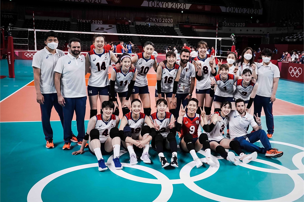  2020 도쿄올림픽 4강 진출을 이룬 한국 여자배구 대표팀 