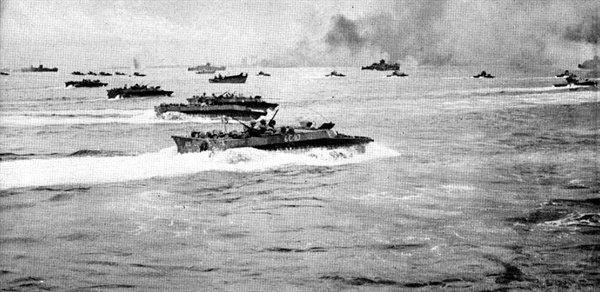 미군은 상륙 당시 일본군이 매설해놓았던 기뢰와 지뢰로 인해 일부 피해를 입었지만, 일본군으로부터 적극적인 저항을 받지는 않았다. 