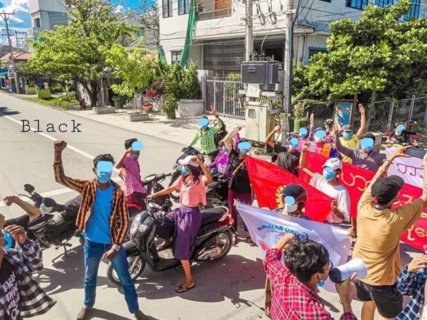 4일 만달레이주 마하아웅메이 지역 청소년과 학생들의 시위