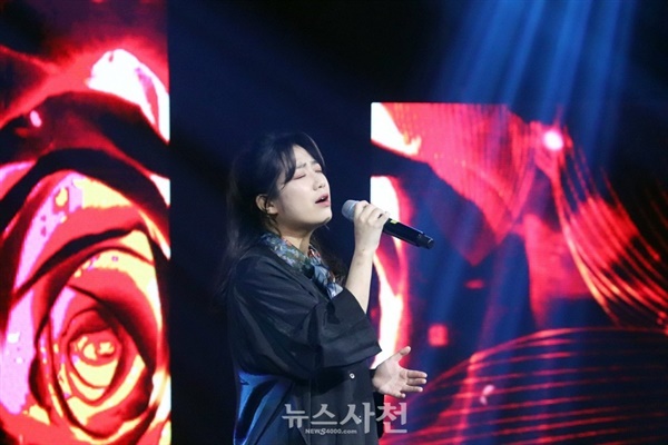 가수 안예은 씨가 '열달 아흐레'라는 신곡을 발표한다. 