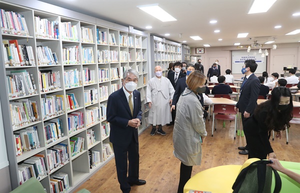 박종훈 교육감은 13일 오후 거제 장목중학교를 방문해 ‘작은학교 살리기 정책 간담회’를 가졌다.