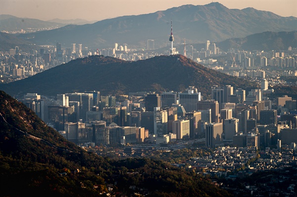 수도 서울의 진경을 맛볼 수 있는 북한산 관봉