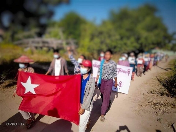 사가인주 사린질 시와 예인마핀 시에서 반독재시위