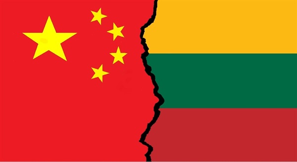 중국이 반중 행보를 걷는 리투아니아에 수출입 전면중단이라는 전례없는 조치를 취했다