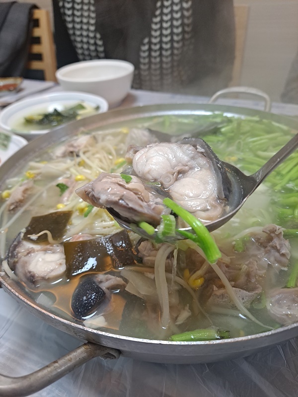 송나라 시인 소동파는 복요리를 '죽음과도 바꿀 만한 맛'이라고 했다. 