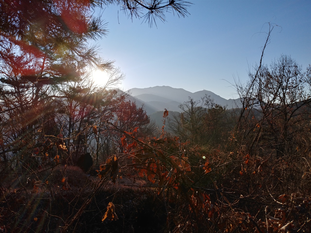 광주 북구 무돌길 시작지점에서 본 무등산의 아침 풍경