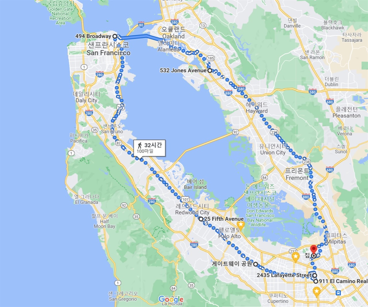 일반적으로 실리콘밸리를 일컫는 지리적 개념은 샌프란시스코만을 베이에어리어(Bay Area)입니다. 베이에어리어는 약 100마일입니다. 100마일은 160킬로미터쯤 됩니다. 하루에 25마일, 즉 40킬로미터씩 걸으면 4일이 걸립니다.