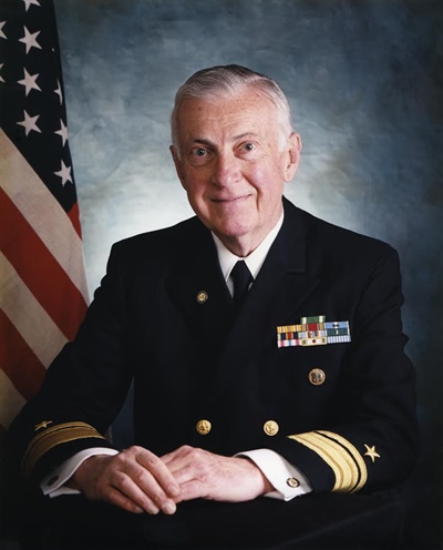 지난 3월 10일에 향년 94세의 나이로 별세한 흥남철수작전의 영웅이자 6·25 참전용사인 로버트 러니(Robert J. Lunney, 1927.12.15.~ 2022.3.10.) 미(美) 해군 제독