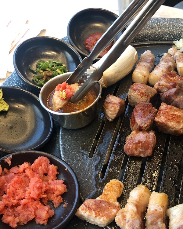  현지 택시기사님이 소개해준 로컬식당의 흑돼지는 제주도에서 만난 '최고의 맛'이었다.