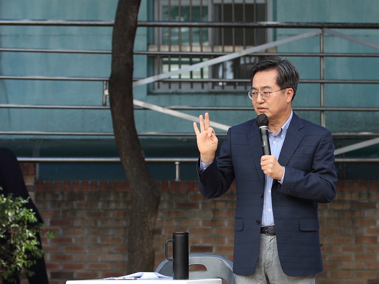 On the afternoon of the 27th, the 'The 1st Gyeonggi-do City-Gun Joint Town Hall Meeting Face-to-face Talk' held at Bamdongsan Park, Anyang 4-dong, Anyang-si, Gyeonggi-do