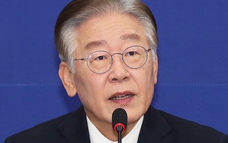 "생각없이 툭 던져" 에둘러 '김포' 이슈 비판한 이재명