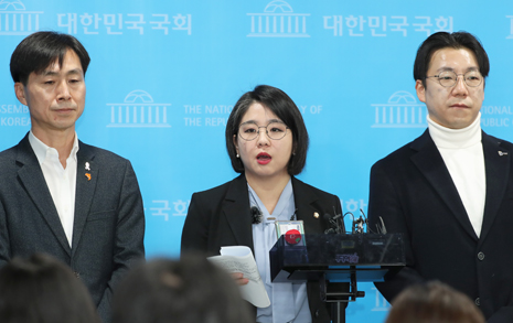용혜인 "'민주당 비토'가 새정치? 반윤개혁 최대연합 만들자"