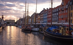 행복의 나라 덴마크, 책으로 알고 싶은가?