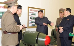 김정은 "언제, 어디서든 핵무기 사용할 수 있게 완벽히 준비해야"