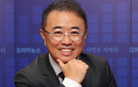 KBS 떠난 최경영 기자, 오마이TV에서 경제 프로그램 진행 