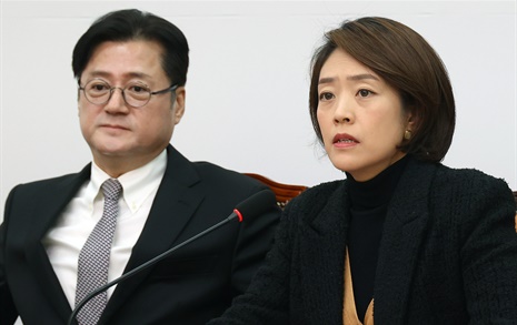 고민정 "MB 때 훈장 받은 김홍일, BBK 면죄부 수사 덕 아니냐"