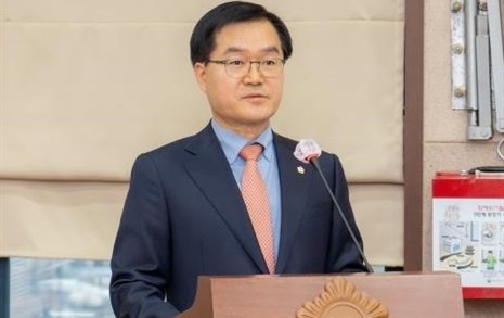 강남구의회, 전국 최초 어르신 생활디지털 교육 지원 조례 제정
