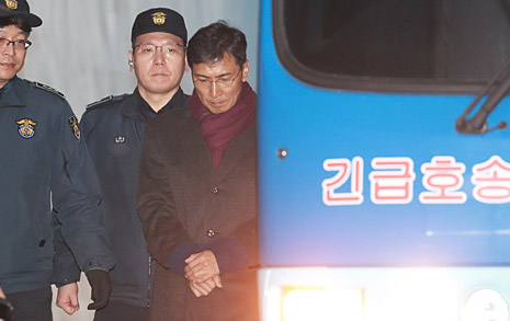 '안희정 성폭력' 교훈 못 얻었나... 한국 정치는 또 '몰락의 시간' 