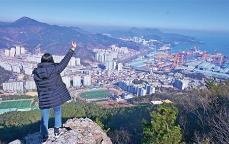 여기서 사진 찍을 땐 인물과 배경의 비율 분배가 중요