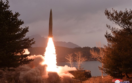 우크라 "러, 북한 탄도미사일 최소 24발 발사... 2발만 정확"
