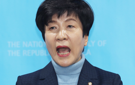 [오마이포토] "하위 20% 통보에 모멸감" 민주당 탈당한 김영주