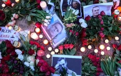 푸틴 정적 나발니, 사망 8일 만에 가족에 시신 인계