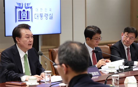 총선 D-2, 윤 대통령 "잘못된 부동산정책으로 전국민 고통"