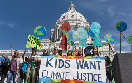 "젊은이들이 기후위기 대응 선도할 수 있게 지원"