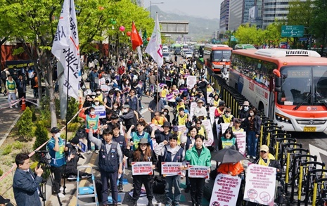 시민 400명이 서울시의회 앞에 모인 이유