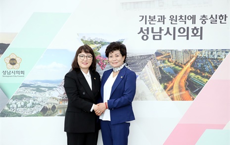 성남시의회, 국힘 비례 의원직 상실에 민영미 승계