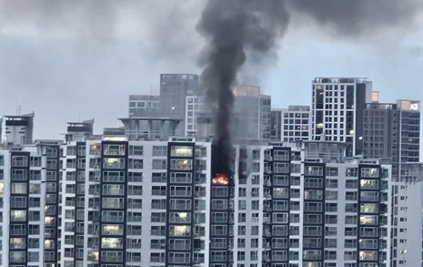 충남 홍성읍 아파트에서 화재... 9세대 일시대피