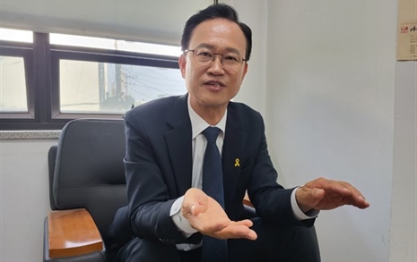 충북 NGO 활동가, 국회의원 되다... "검찰·기재부 개혁해야"