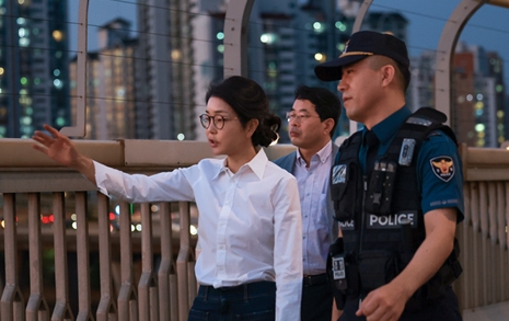 추석 민심 물으니... "김여사가 문제" "경상도 부모님도 돌아서"