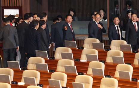 '김건희 특검법' 패싱, 예방 성격 '특별감찰관' 추진하는 여당